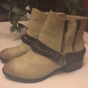 Pierre Dumas Ankle Boot size 8